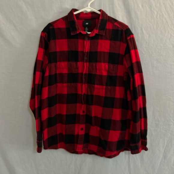 Men's Plaid/ Checkered Red and Black Flannel - Picture 1 of 3